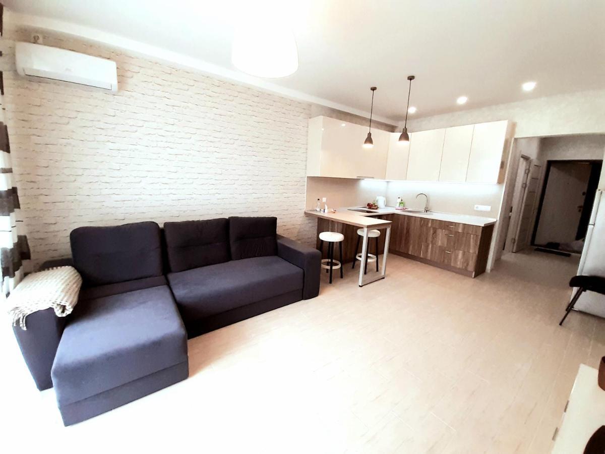 New England Deluxe Apartment Kyiv Exterior photo